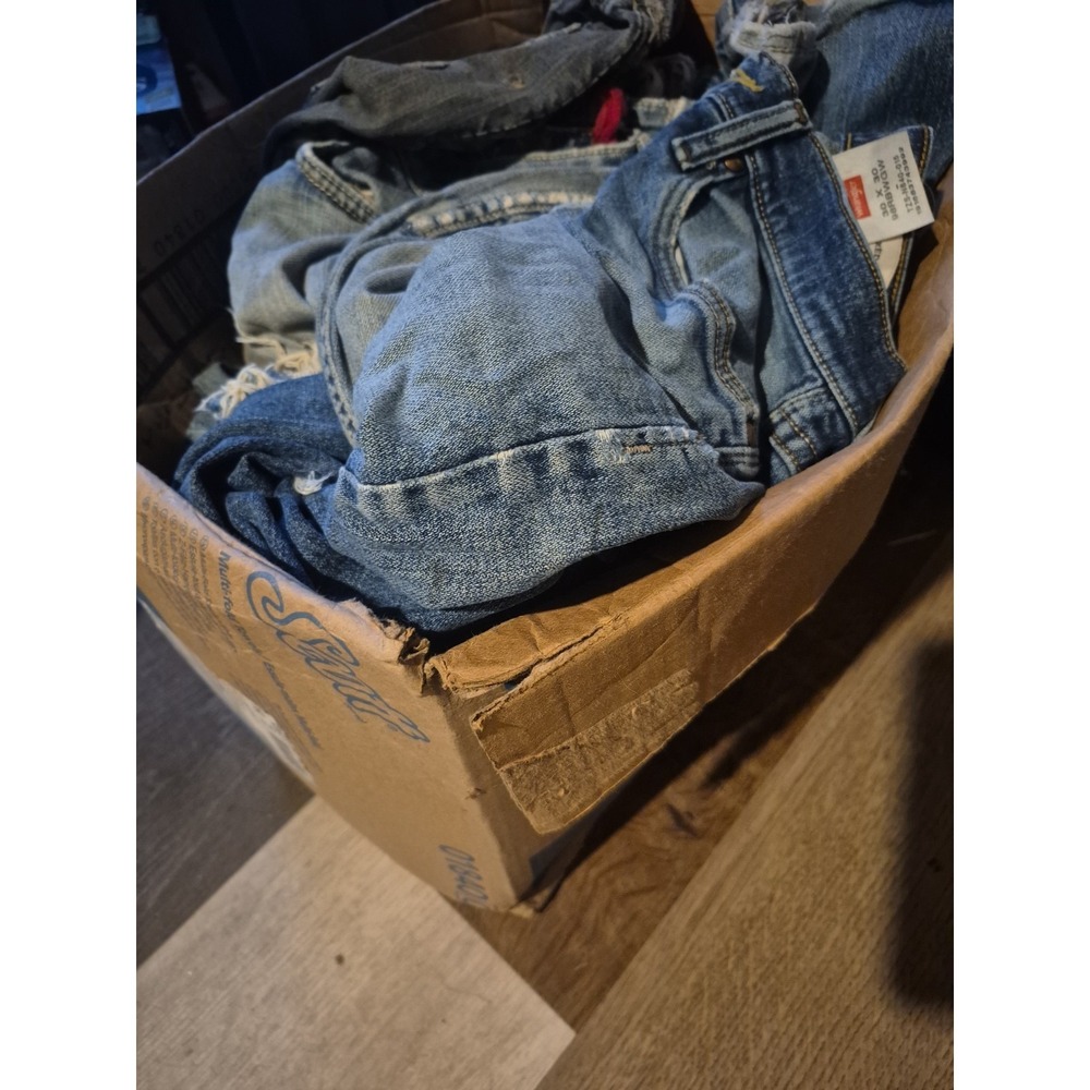 Mixed Denim Jeans Lot Levi's‎ BKE Silver Pink Distressed Reseller Box 15 Pounds